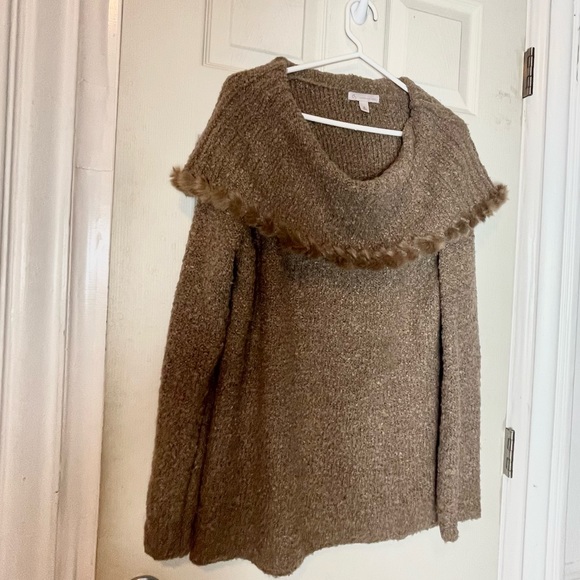 db Sweaters - DB XL turtleneck sweater brown womens fur trimming euc